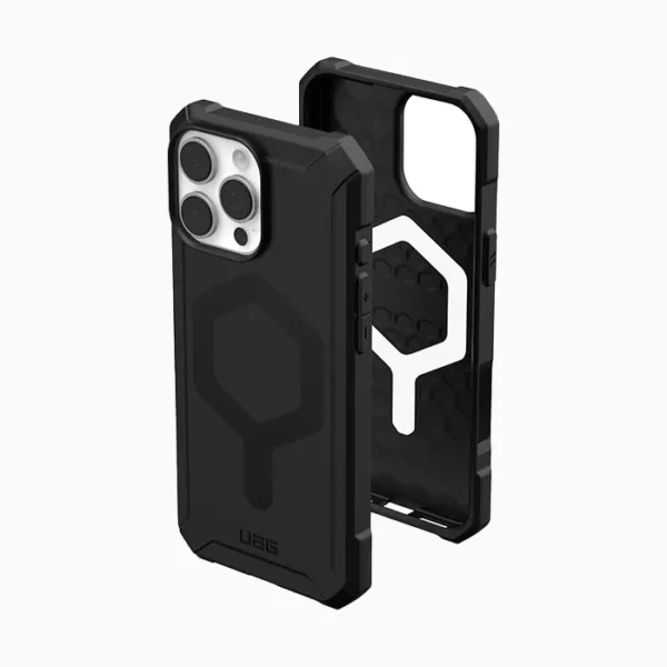 UAG Essential Armor with MagSafe